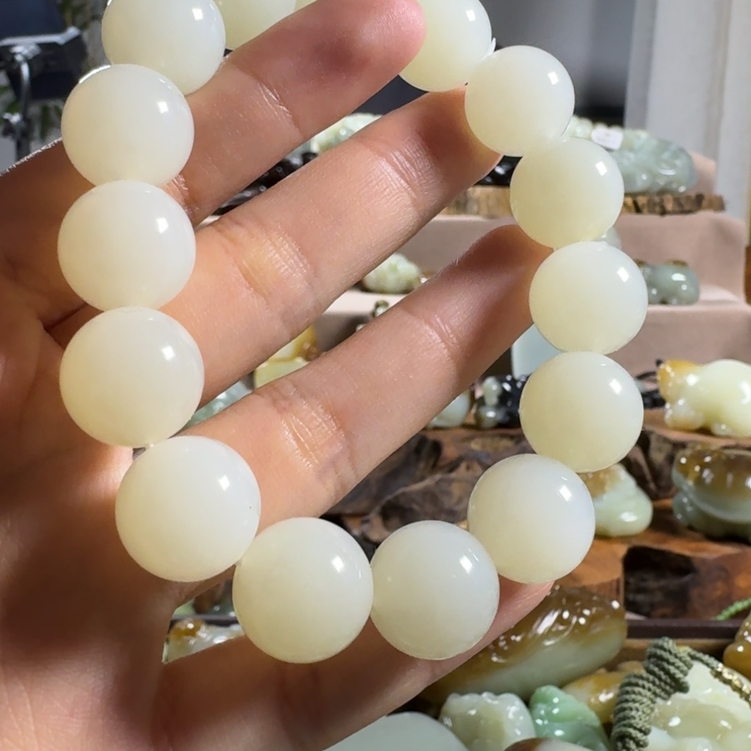 和田玉（糖玉）未镶嵌手链