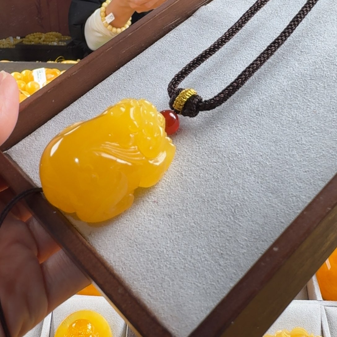 蜜蜡毛衣链未镶嵌