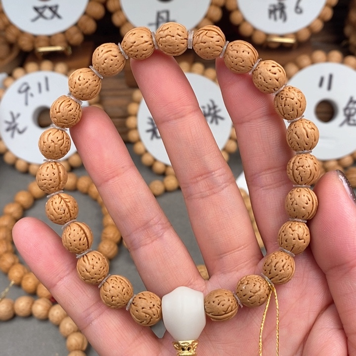 桃核手串三道筋10尺寸误差0.5之间