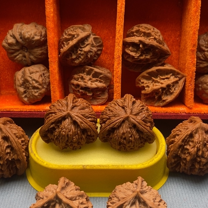 H***生文玩核桃吊坠哈哈哈哈哈哈哈