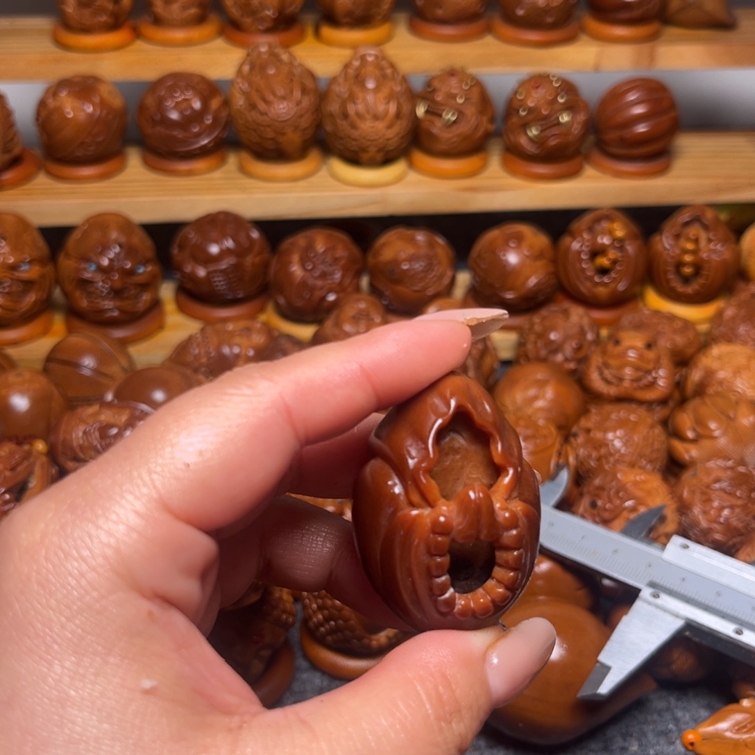 8***7橄榄核把件无相3.y4