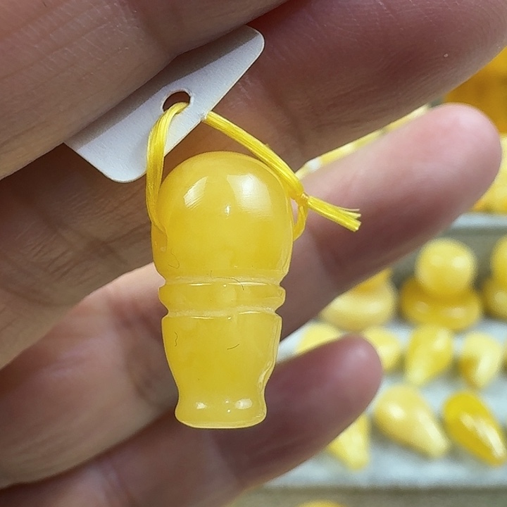 蜜蜡未镶嵌裸石18