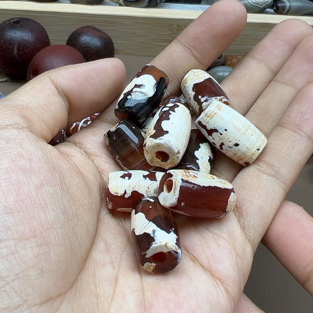 用***1玛瑙/玉髓合金珠宝半成品10颗