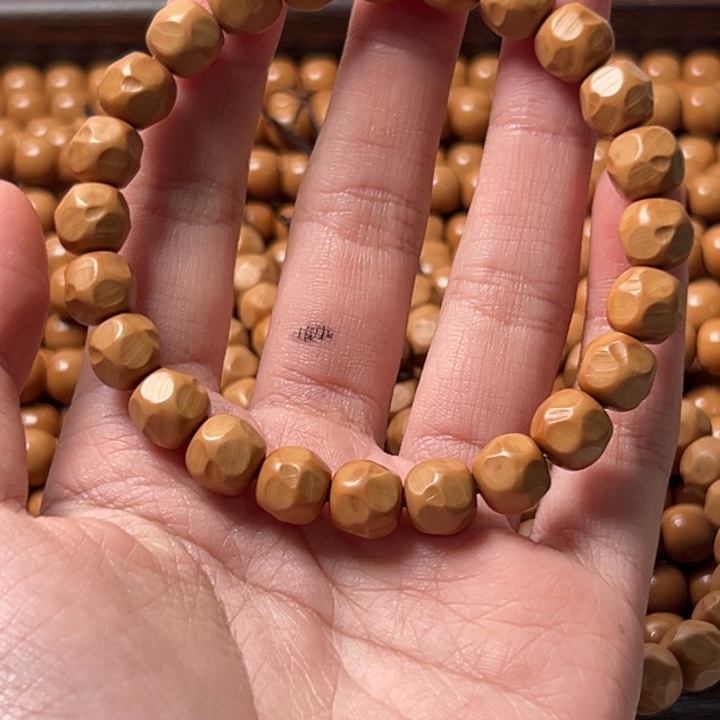 猴头核桃手串瑕疵手工奶酪