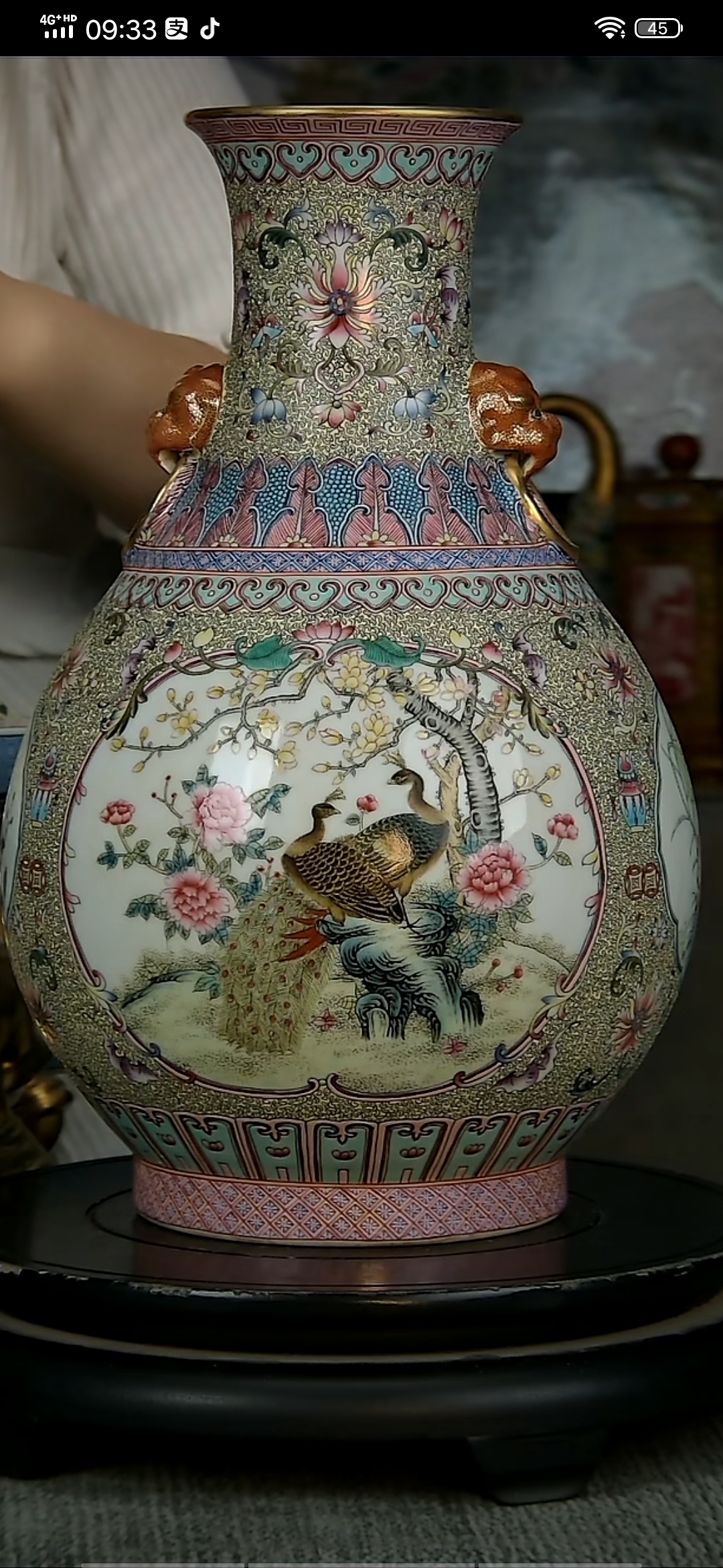 古月轩开窗花鸟玉壶春瓶