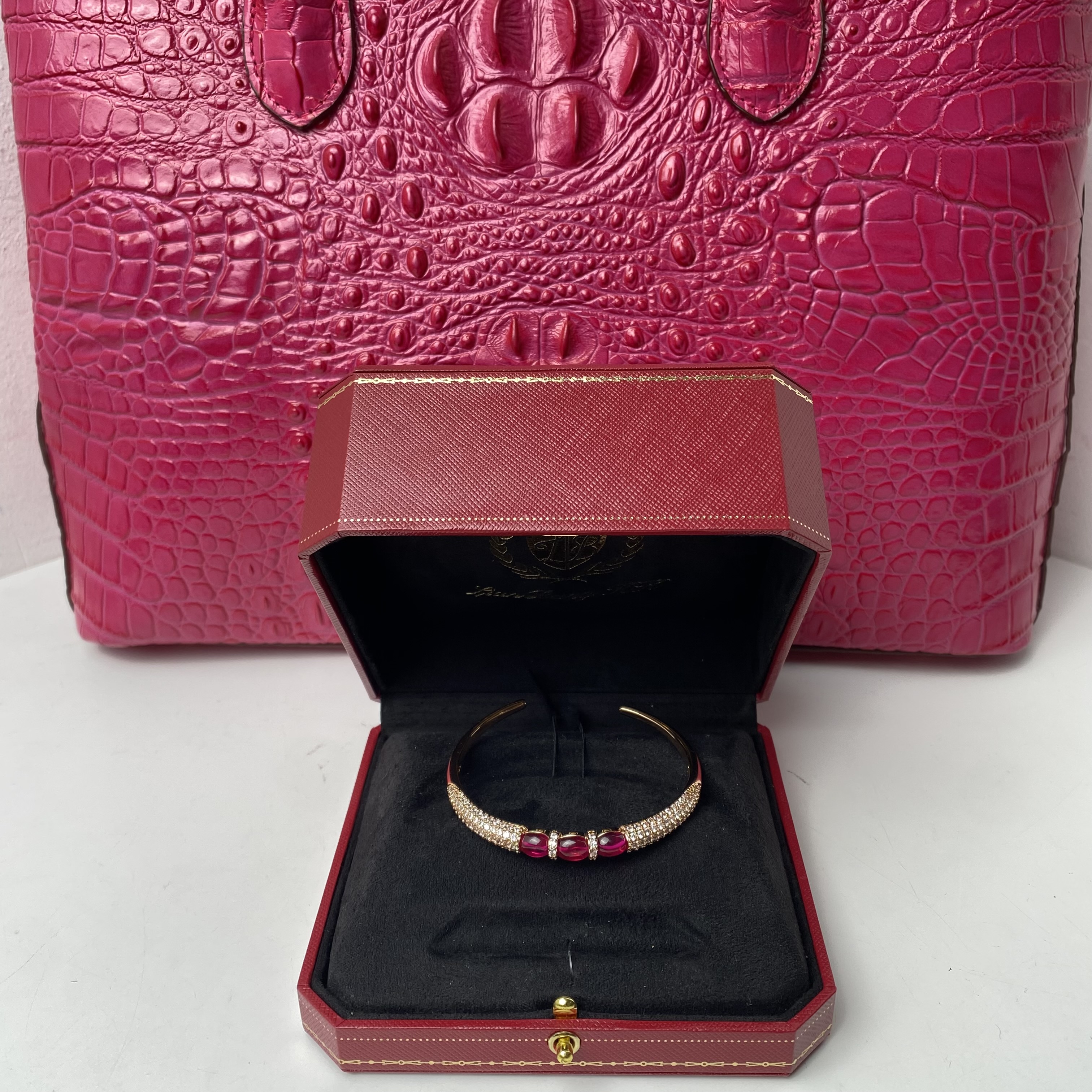 3913手镯--收藏级轻奢时尚设计首饰送礼盒