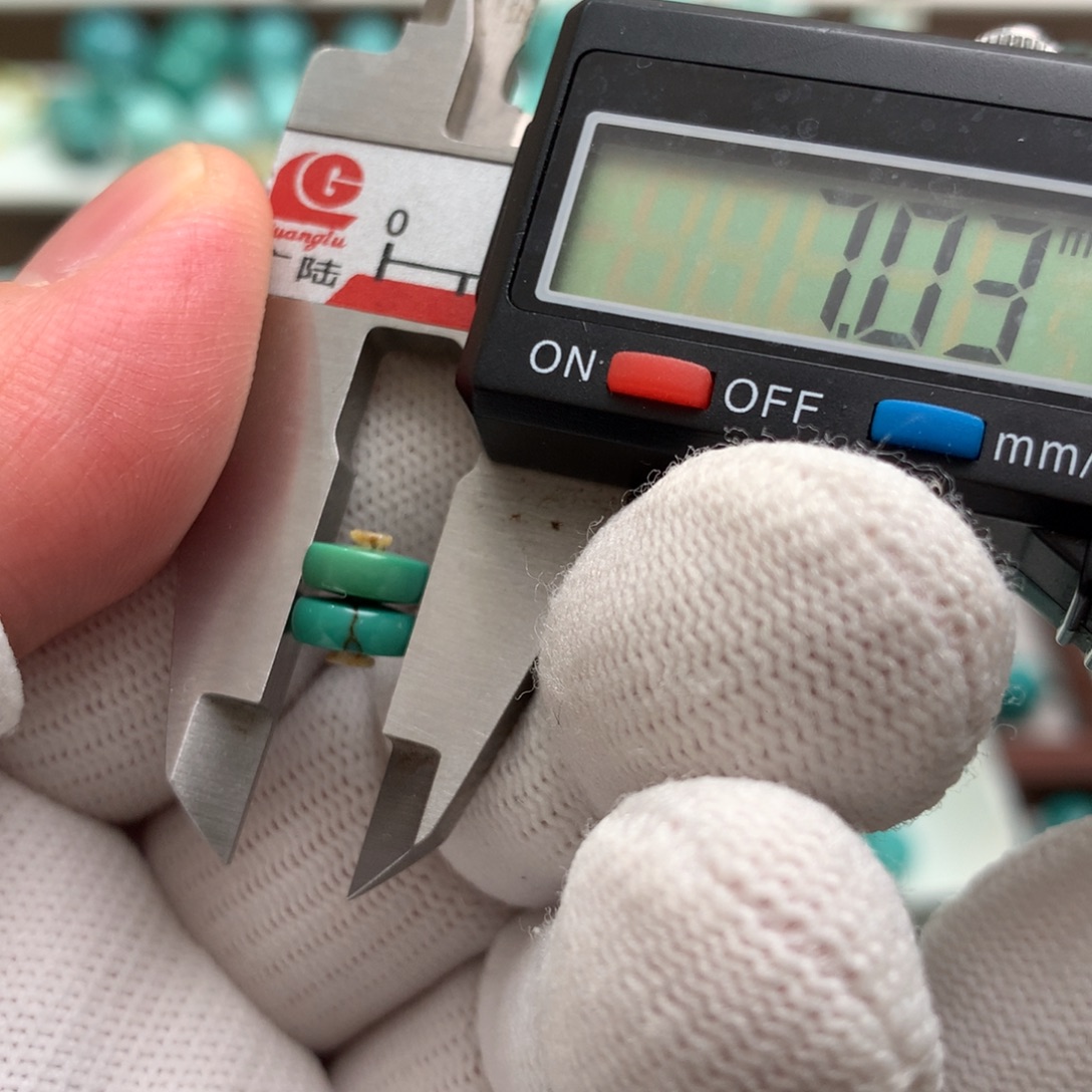 简***兮绿松石未镶嵌散珠