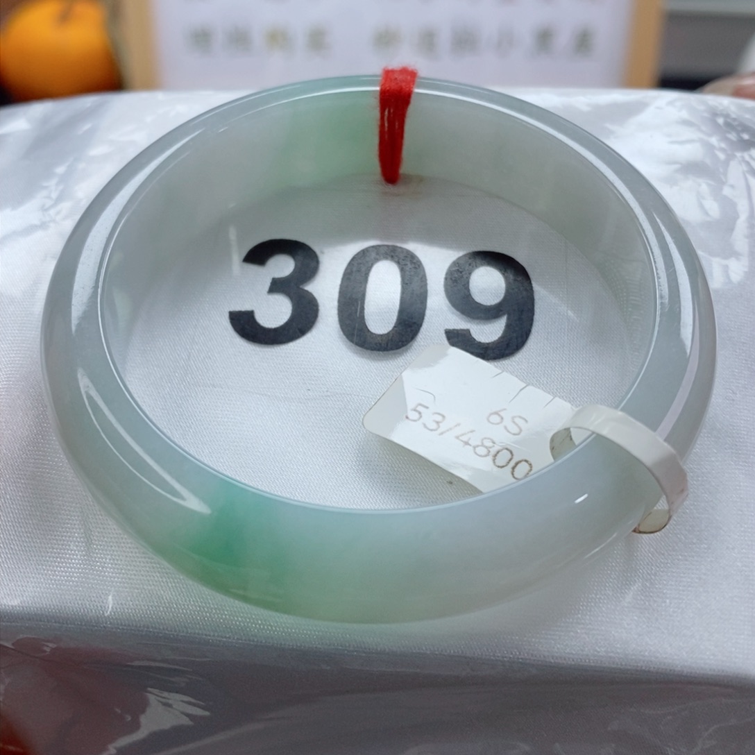 翡翠手镯未镶嵌天然A货翡翠手镯