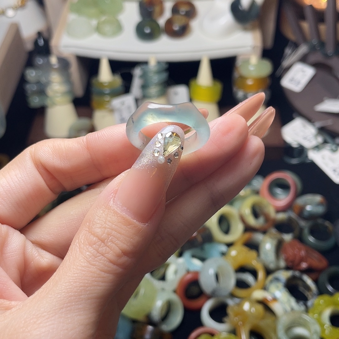 蛇纹石玉未镶嵌戒指15.9