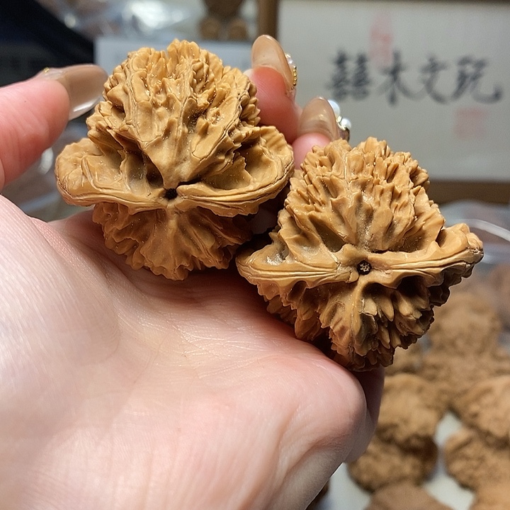 吊坠文玩核桃46大刺