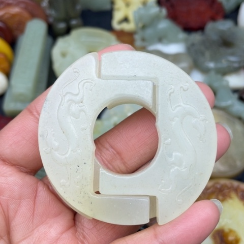 蛇纹石玉颈饰未镶嵌23