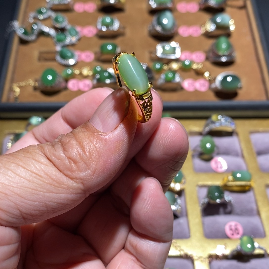 和田玉（碧玉）戒指未镶嵌