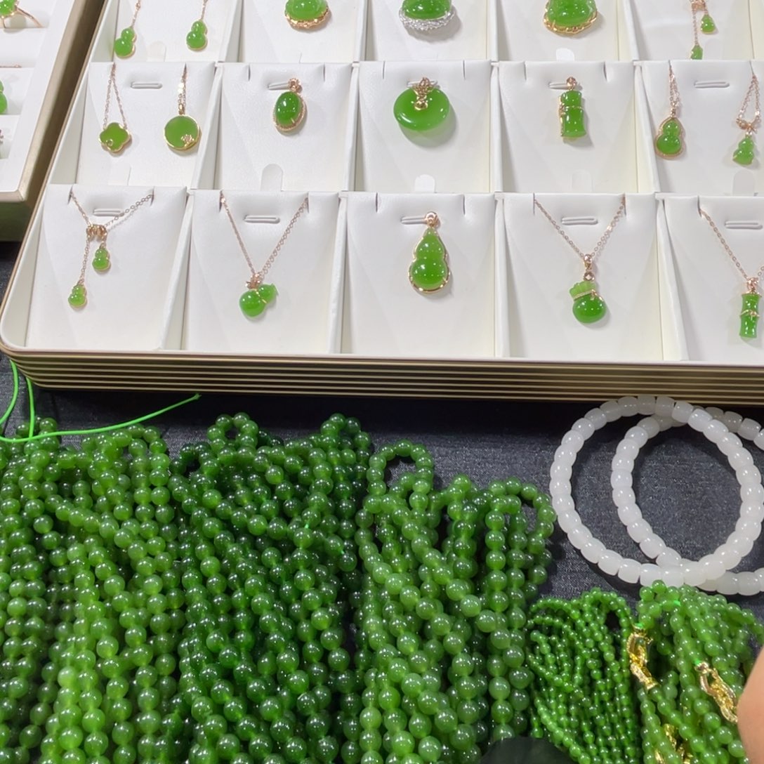 和田玉（糖玉）未镶嵌手链