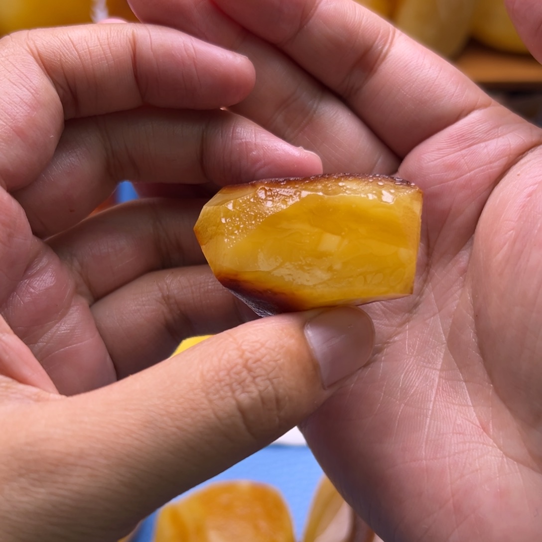 R***l定制琥珀未镶嵌12345678