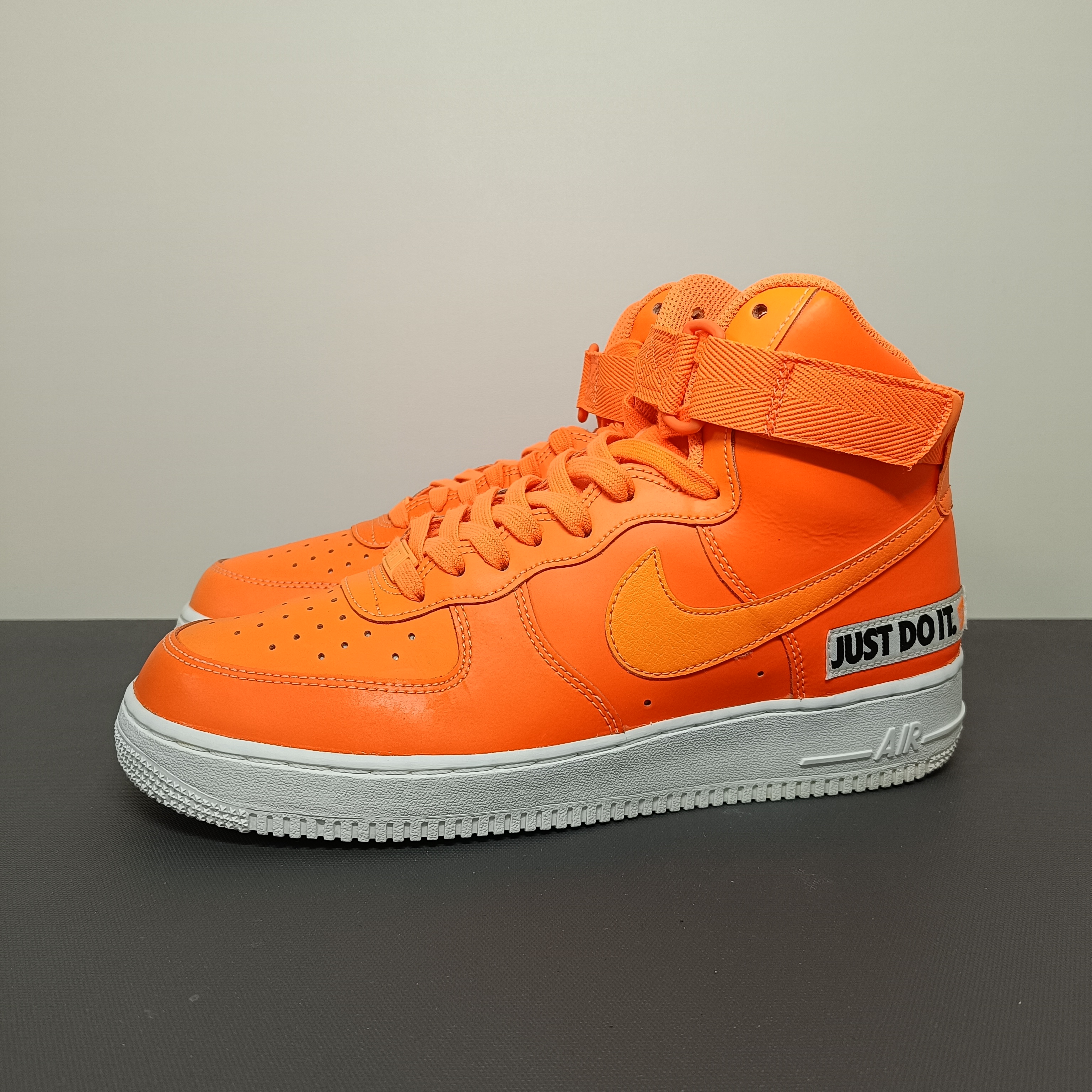 42.5码/99新 Nike耐克空军一号橙色 二手正品无原盒 公价一九九九