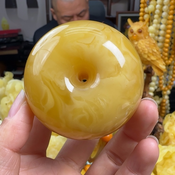 蜜蜡珠宝奇石未镶嵌