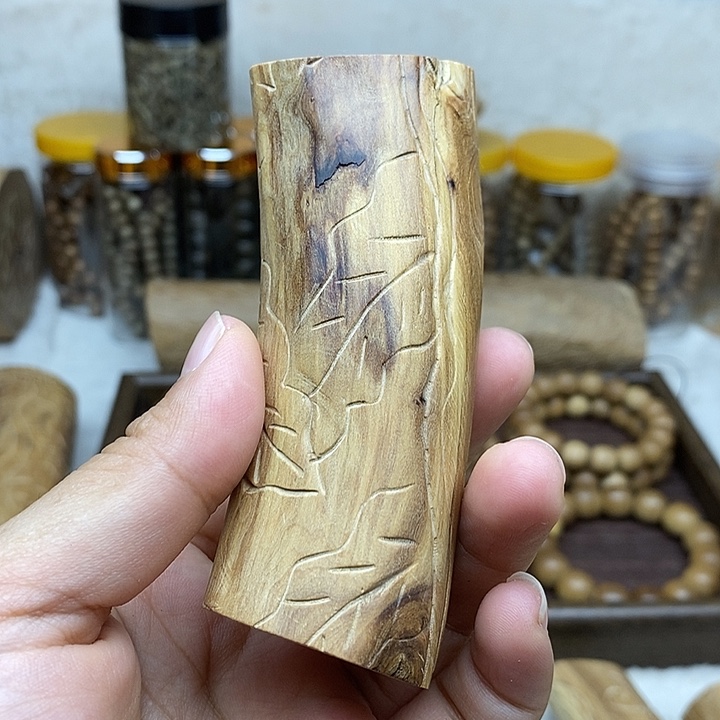 狂***飙无事牌檀香木檀香木原料82克