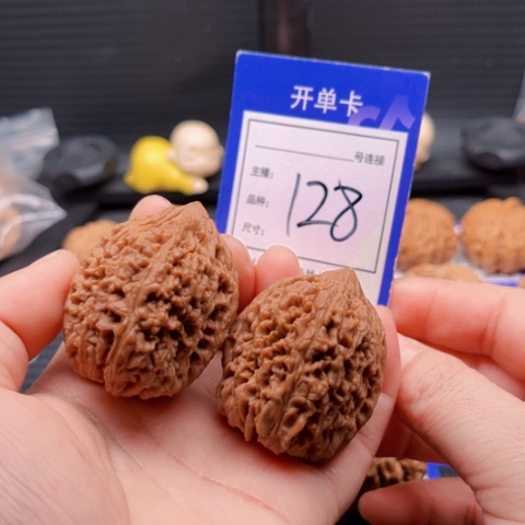 文玩核桃把件38大蒜头 全 128