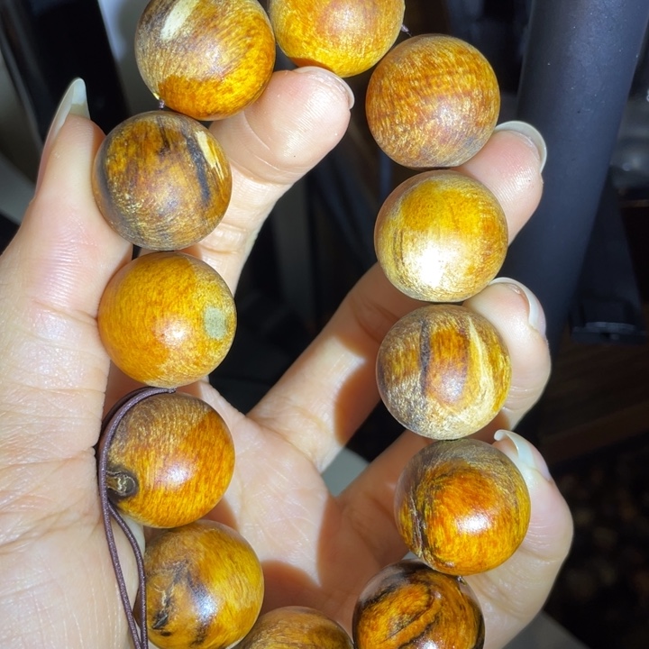 贡木手串/手链手串瑕疵的