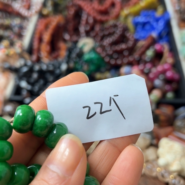 和田玉（糖玉）颈饰未镶嵌七*