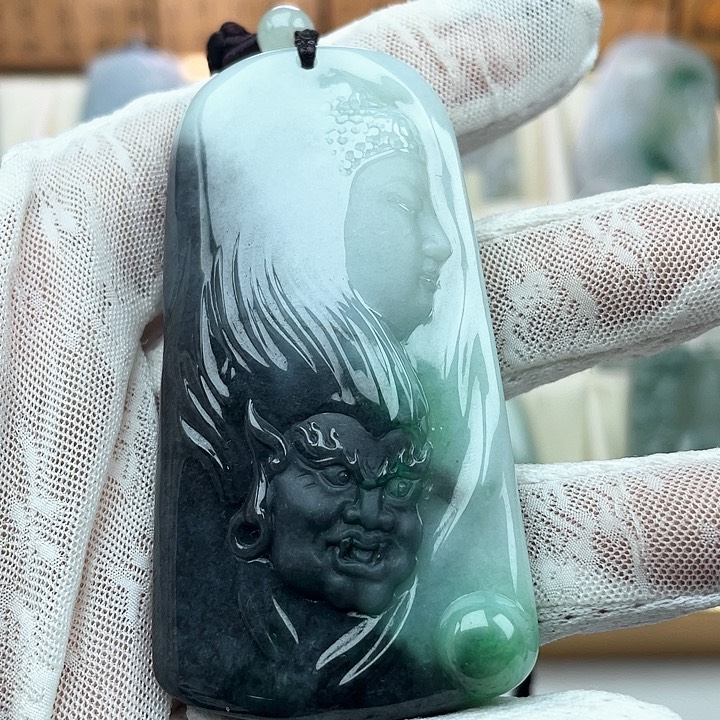 翡翠未镶嵌颈饰天然翡翠A货佛魔一念