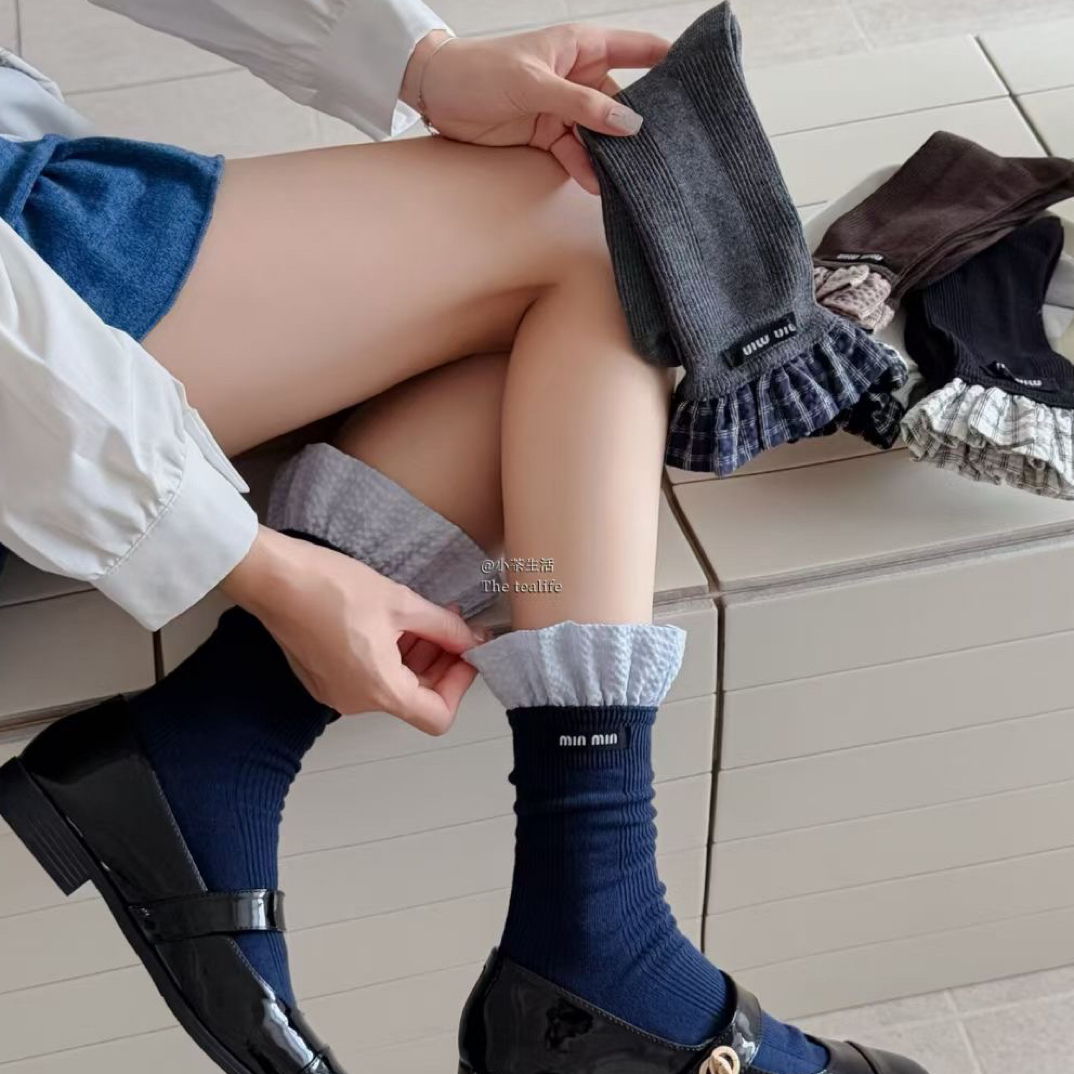 秋冬复古藏青色搭配灰色精致中筒堆堆袜适合搭配乐福鞋