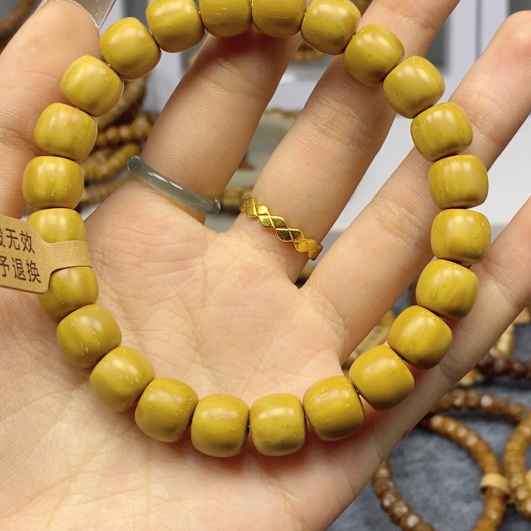 紫金鼠手串嘤*李黄金甲尺寸10*9