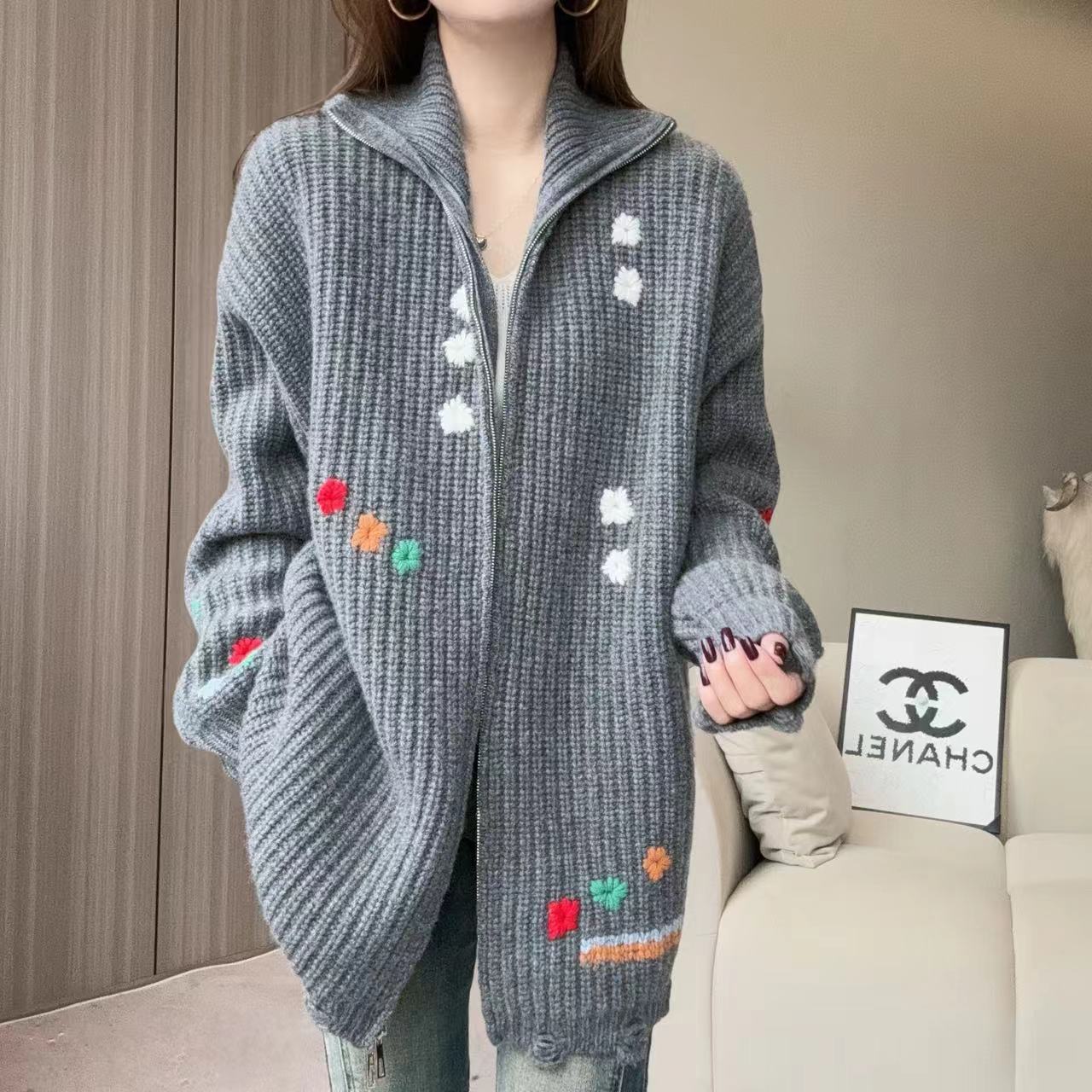 【重工刺绣花朵】241808秋冬厚款拉链款百分百羊绒衫花朵手绣设计
