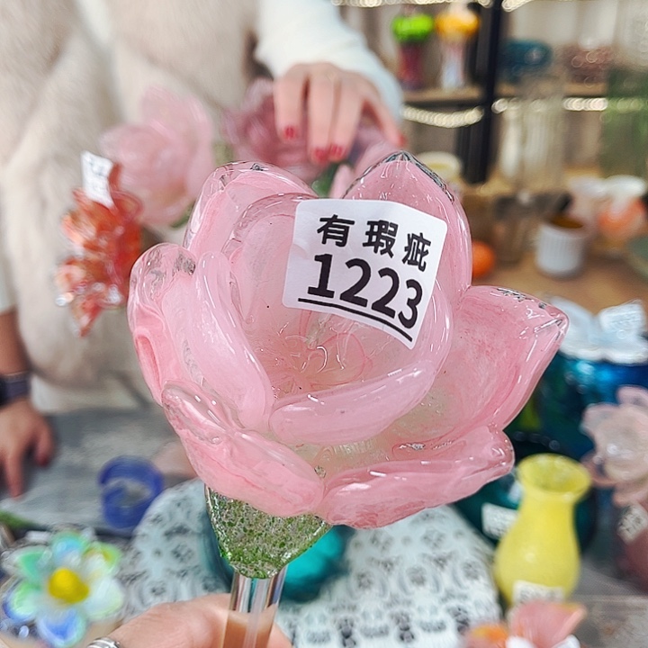 1223荷花瑕 家悦琉璃工艺品不完美