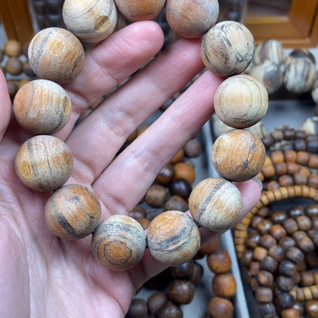 贡木1.8规格贡木瑕疵