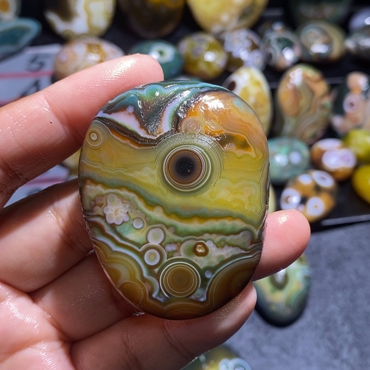 玛瑙/玉髓未镶嵌珠宝半成品164