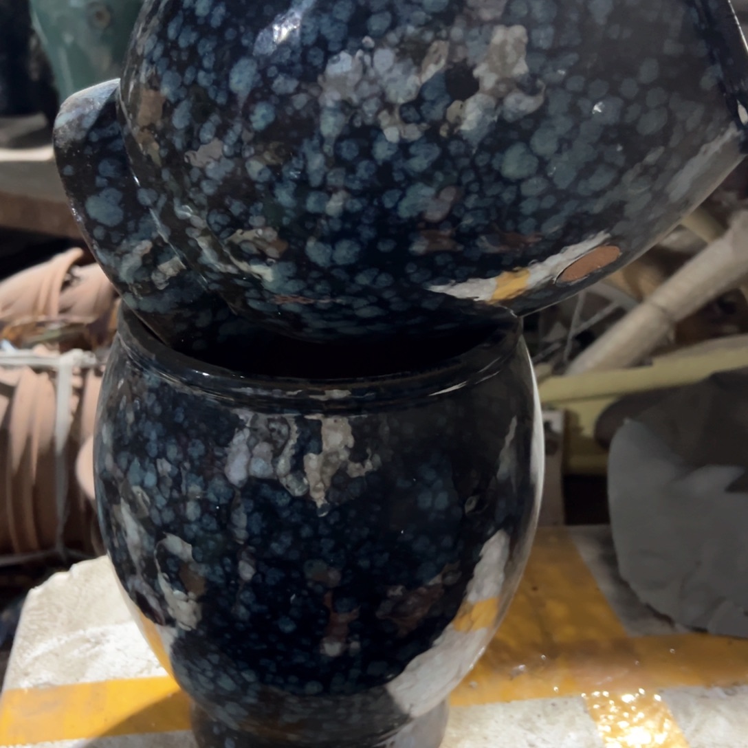 红陶瑕疵16-23两个