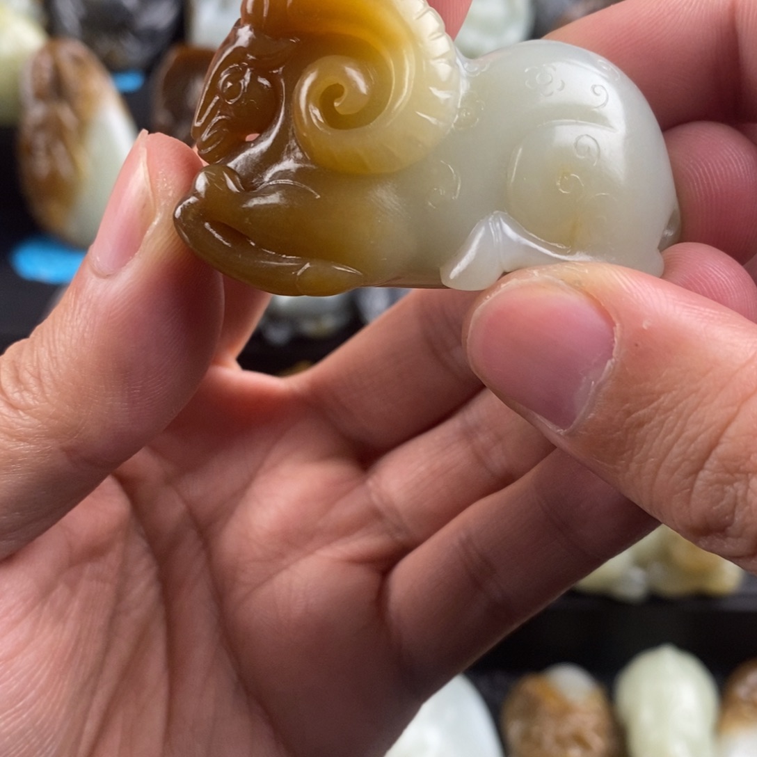 和田玉挂件未镶嵌