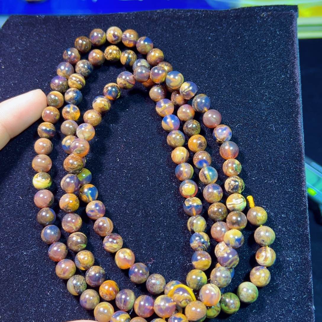 琥珀裸石未镶嵌琥珀