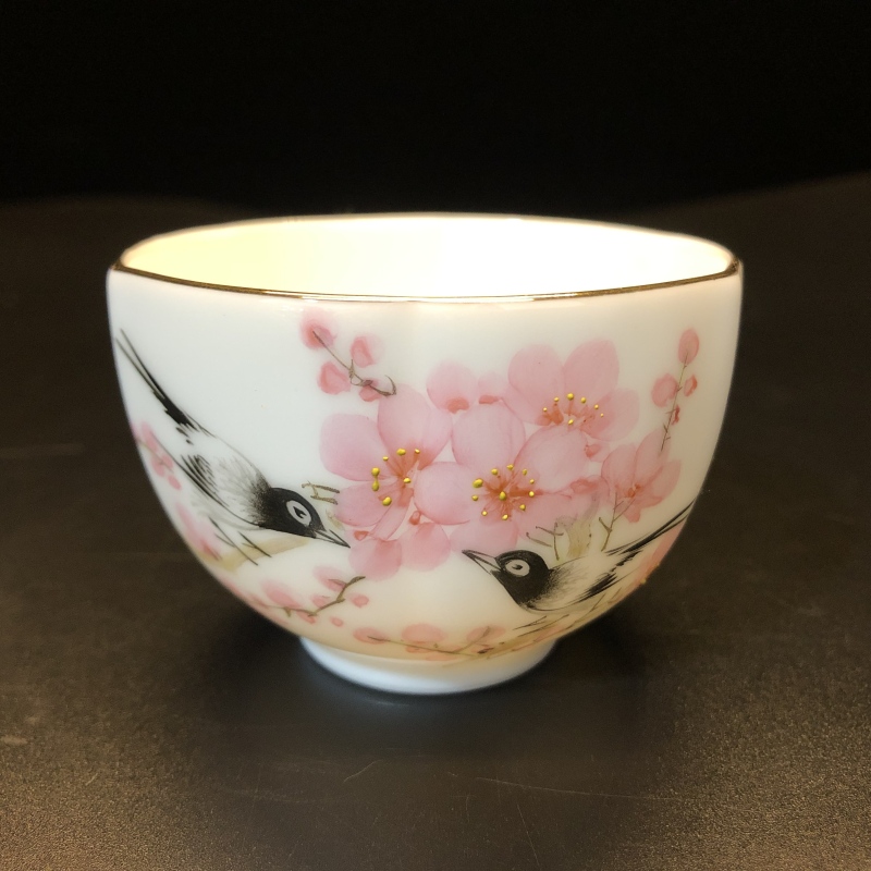 12.29a/N100160/00606/水点桃花描金棱形杯/口径7/高4.9/75cc