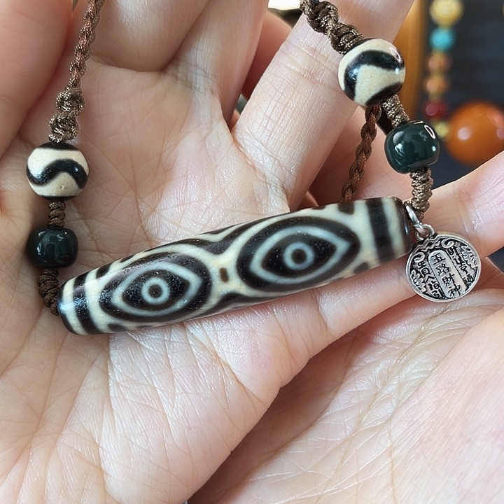 玛瑙/玉髓颈饰未镶嵌合金