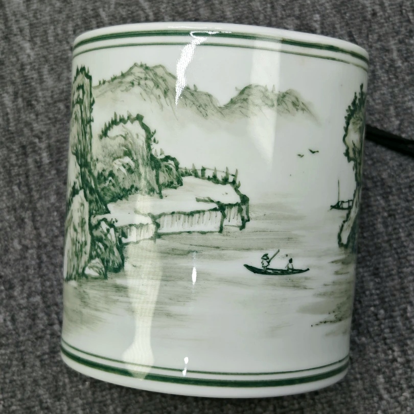 湖南醴陵59三馆瓷釉下手绘原矿绿彩山水纹笔筒（江南春色）