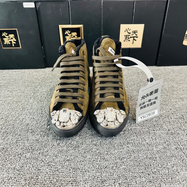95新 MIU MIU/缪缪 麂皮绿色加绒钻饰运动鞋35码ysc0838