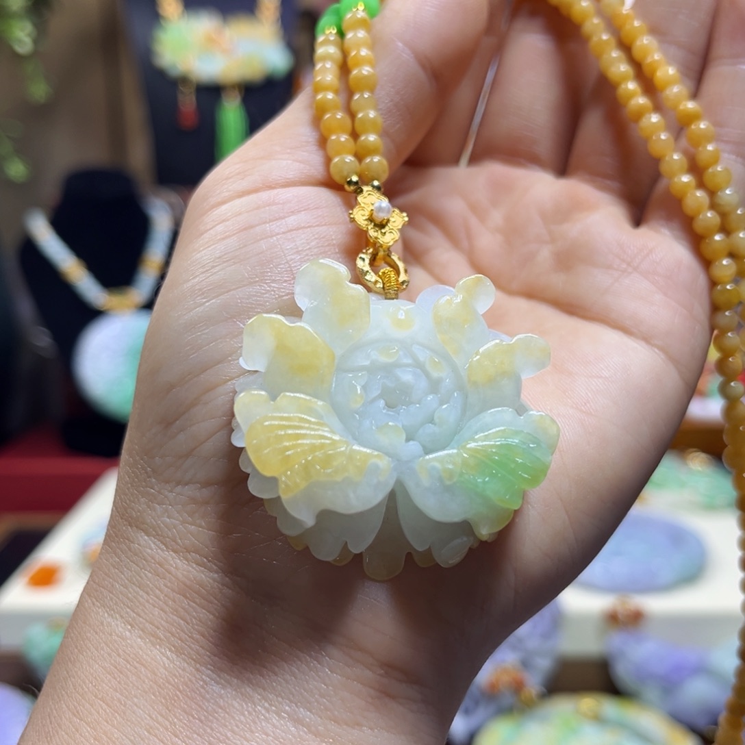 翡翠未镶嵌颈饰天然翡翠