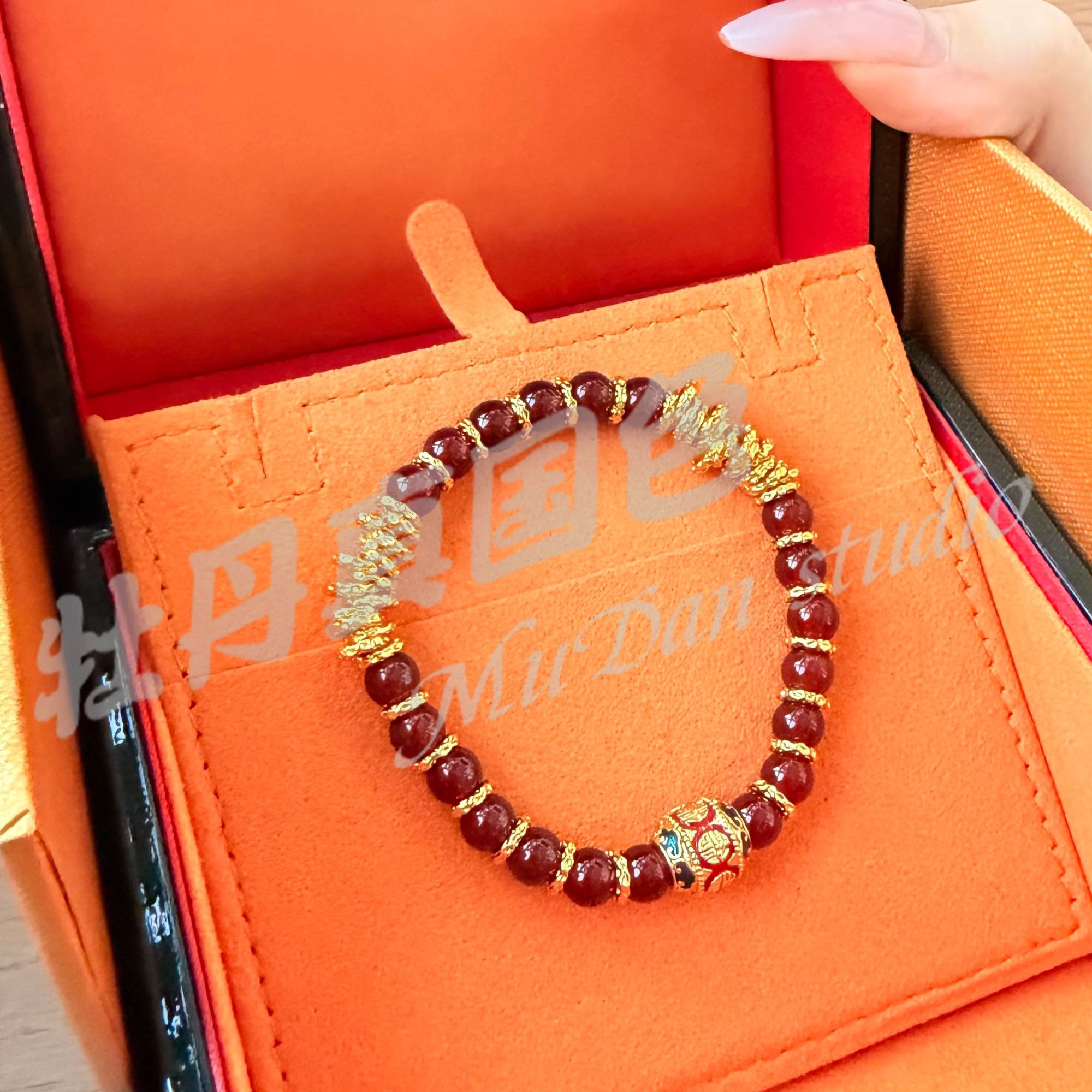 铜合金手链 铜合金中式红转运珠瑙盘缠手串轻奢百搭经典气质F51