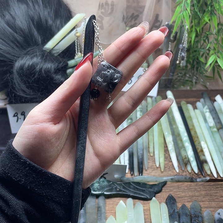 蛇纹石玉发饰合金