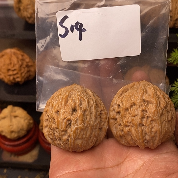 文玩核桃吊坠铁锤