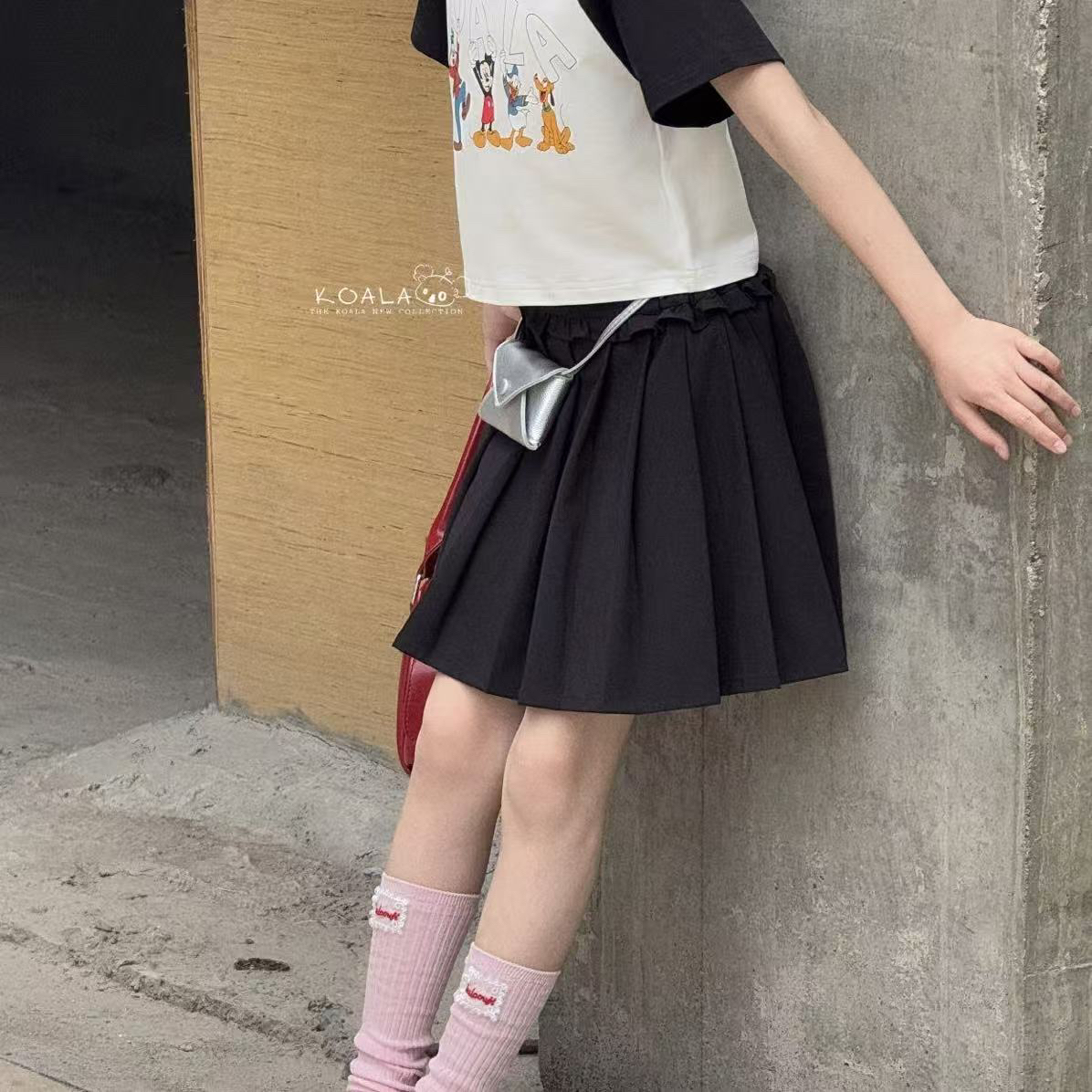 137童装木耳边百褶半裙