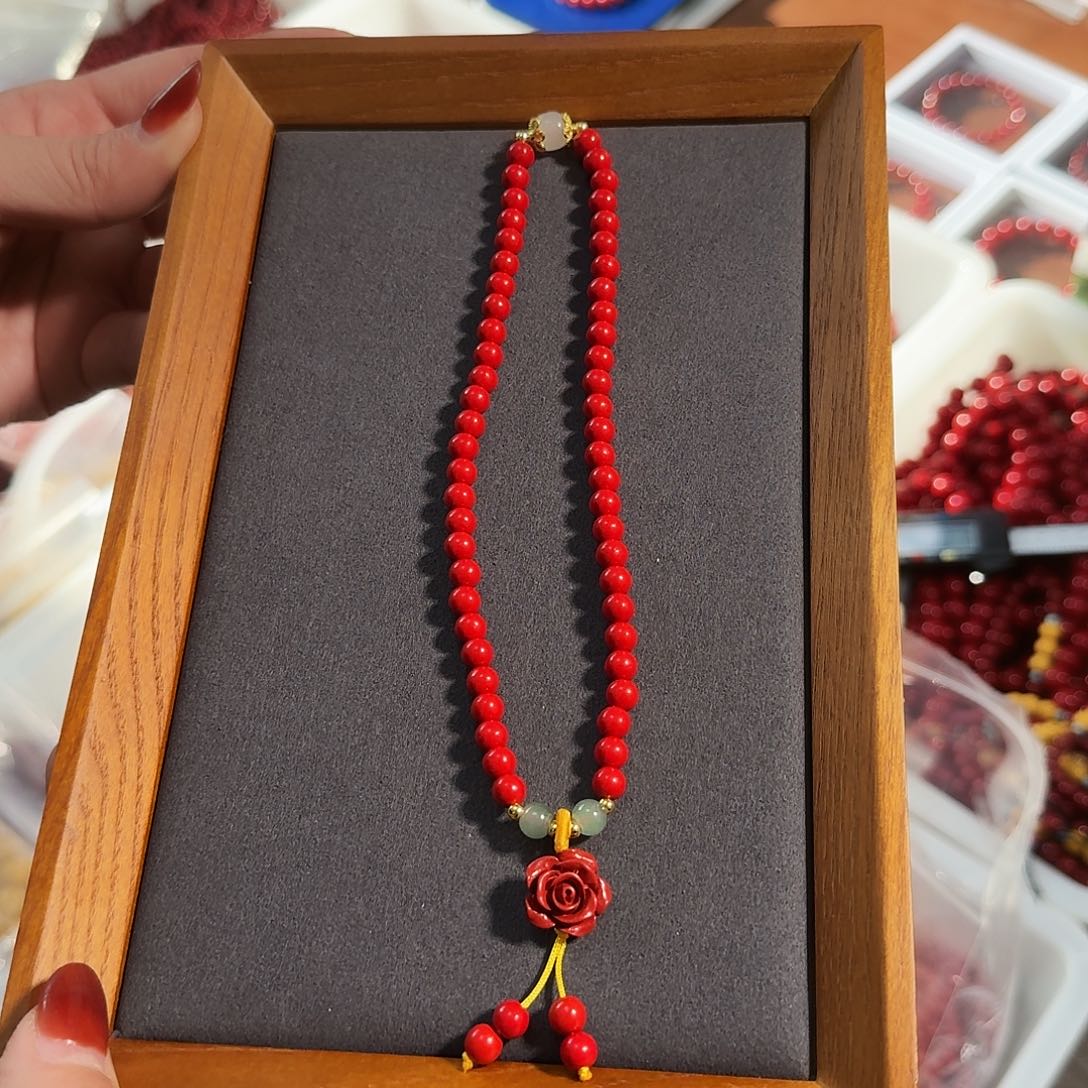 天然辰砂两圈玫瑰花手串6mm