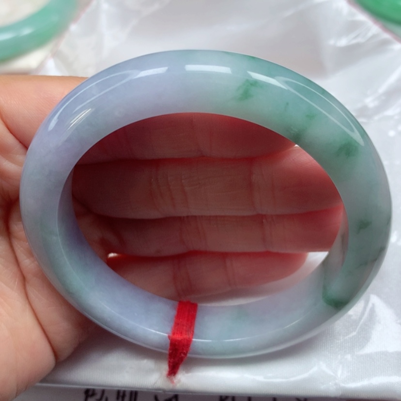 【闪购商品】翡翠手镯未镶嵌冰润飘花春彩手镯5556圈12号