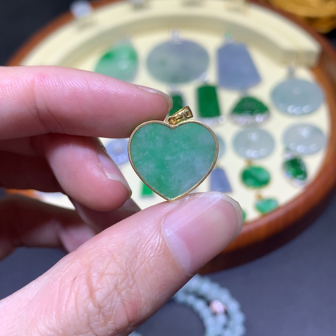 翡翠18K金镶嵌吊坠(不含链)