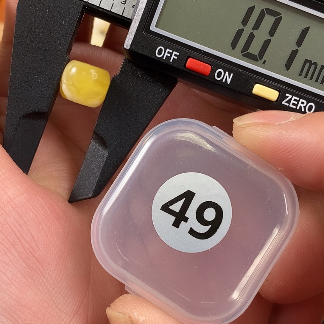 琥珀裸石未镶嵌微瑕