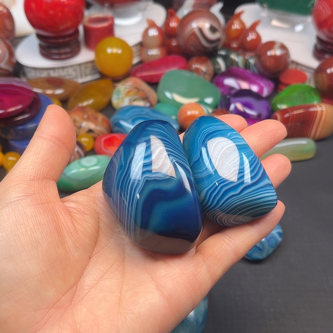 用***9玛瑙/玉髓未镶嵌珠宝奇石