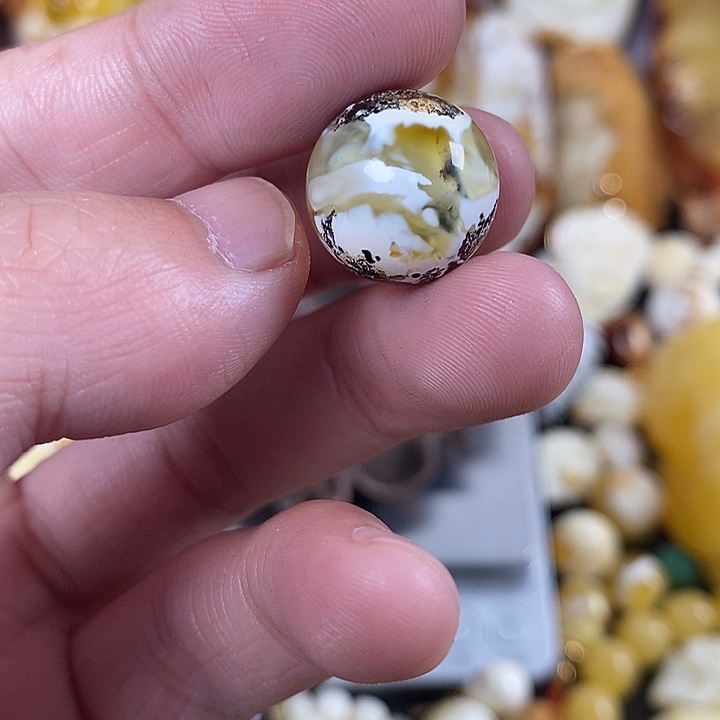 琥珀未镶嵌珠宝奇石我