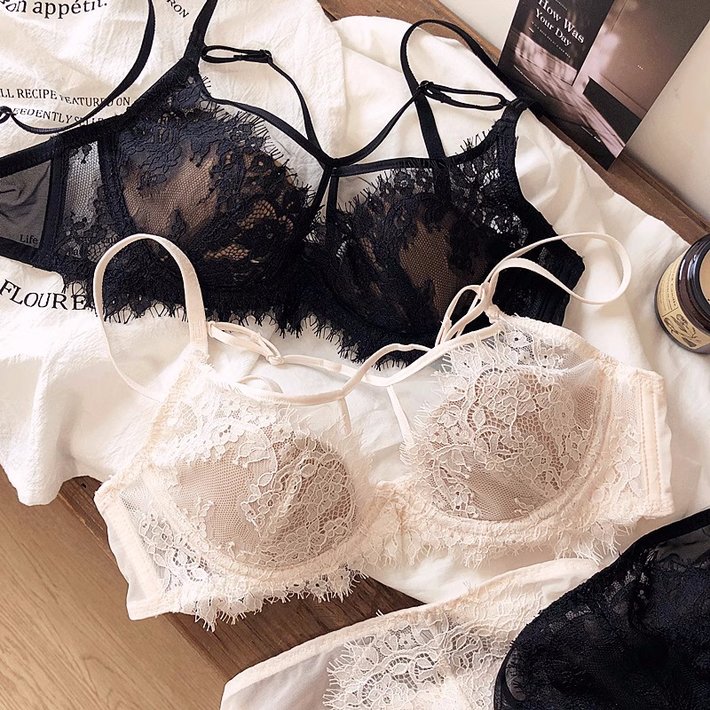 汕头内衣性感蕾丝法式大胸显小防下垂内衣薄款绑带兔耳朵文胸罩